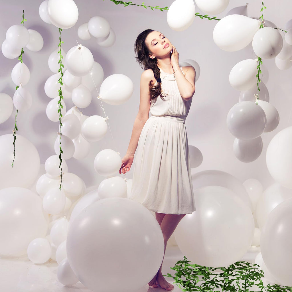 10 Pack 36 Inch White Balloons with 65ft Green Fabric Vine – Giant Latex Balloons for Party Decor