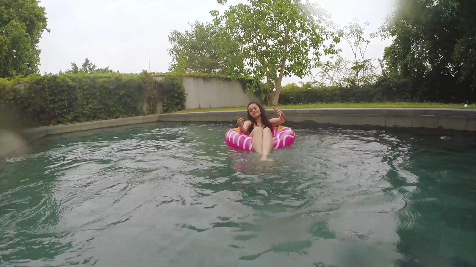 10Leccion 40-Inch Pink Inflatable Pool Float with Handles for Adults and Teens