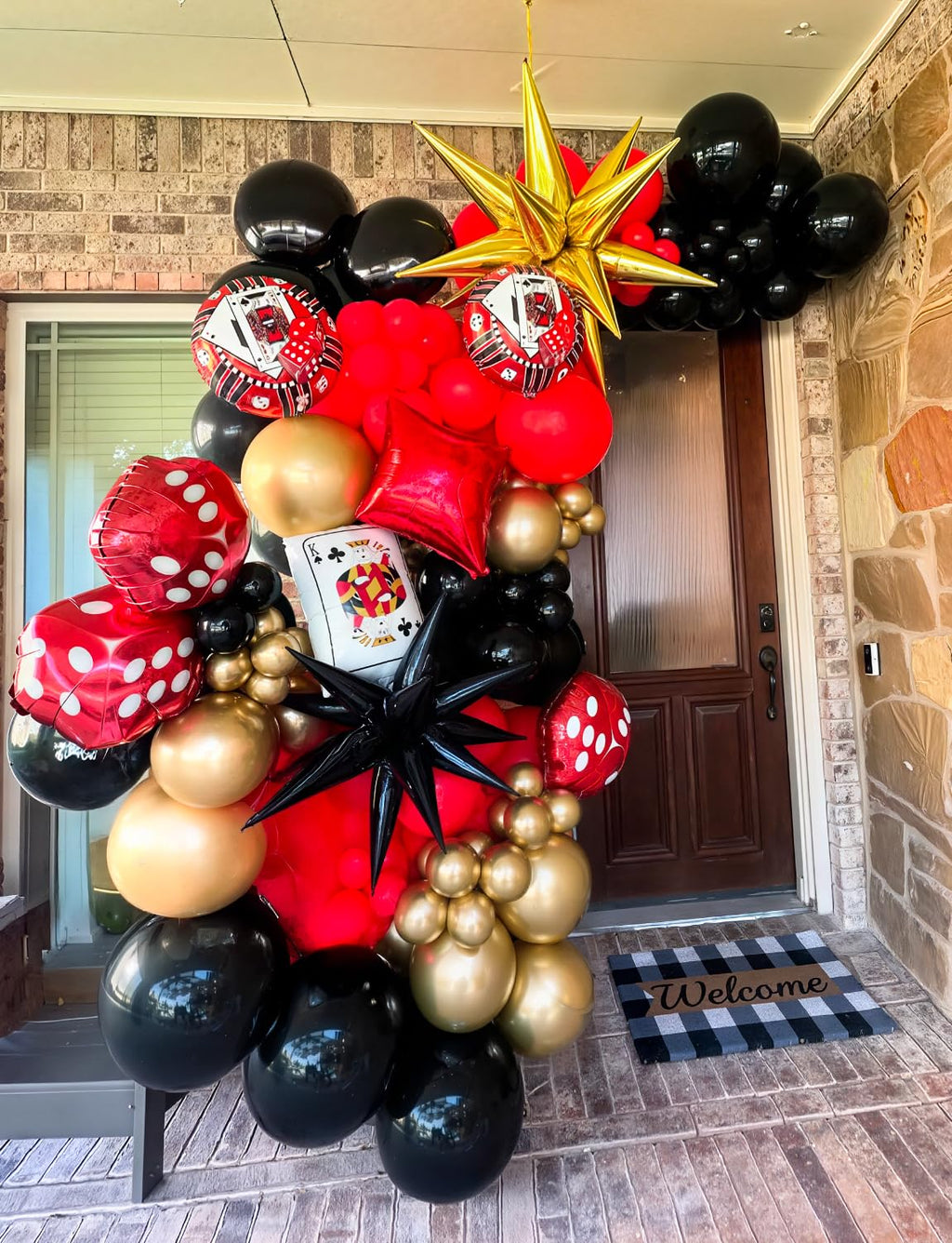 131-Piece Red Black Gold Balloon Arch Kit by Haolongfa – Includes Foil Starburst, Confetti, and Latex Balloons for Hollywood, Casino, or Movie Night Parties