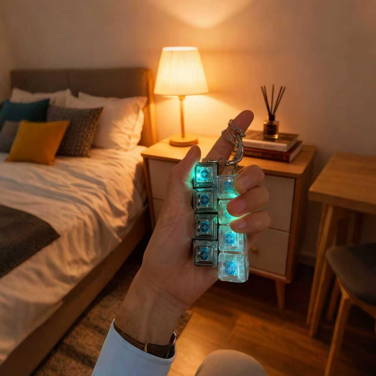 2-Pack Keyboard Fidget Keychain with LED Glow – Transparent Mechanical Clicker for Daily Stress Relief