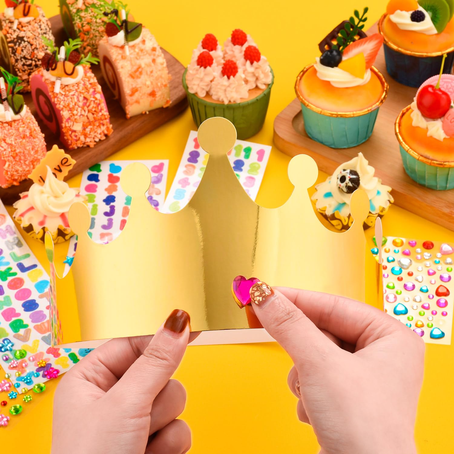 20-Pack Gold Paper Crowns for DIY Decorating with Stickers – Adjustable Birthday Crowns for Kids