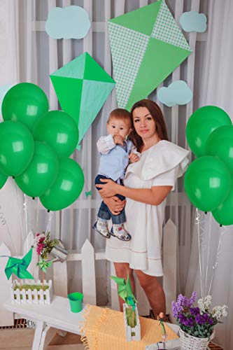 36 Emerald Green Latex Balloons 12 Inch – Dark Hunter Green Party Balloons with Ribbon by Treasures Gifted