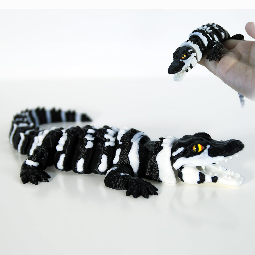 3D Printed Articulated Alligator Figurine – Black Flexible Poseable Animal Model by MildLion