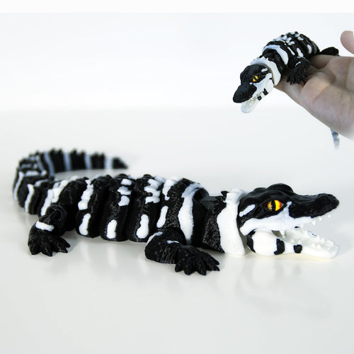 3D Printed Articulated Alligator Figurine – Black Flexible Poseable Animal Model by MildLion