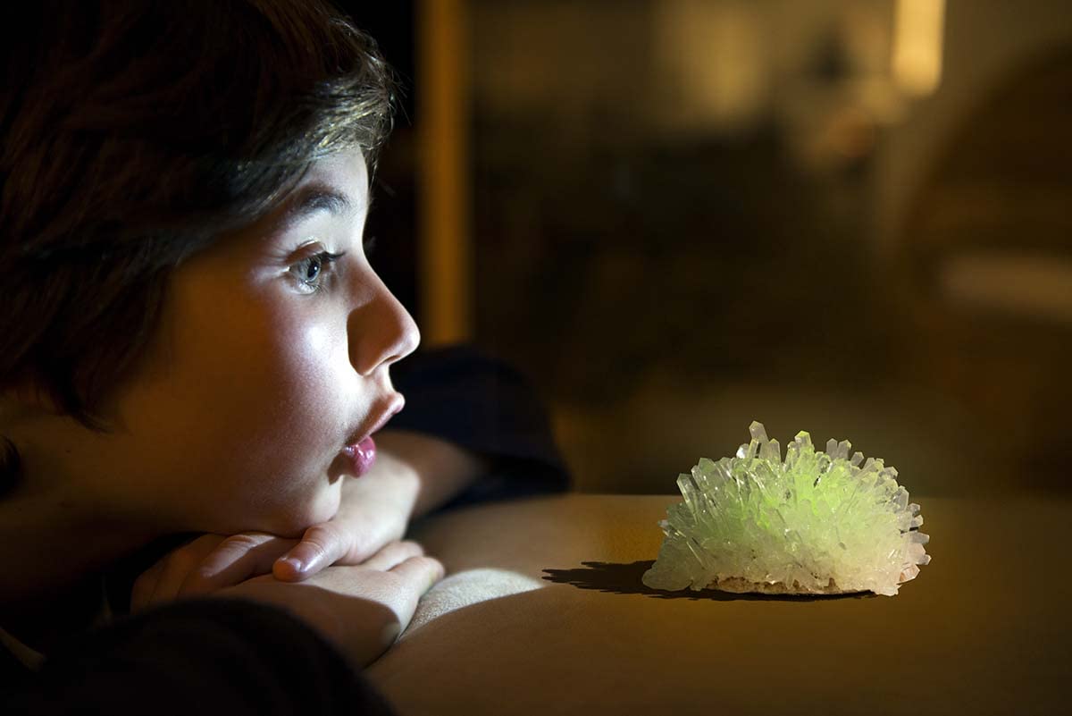4M Glow Crystal Growing Kit – DIY STEM Science Experiment for Kids & Teens
