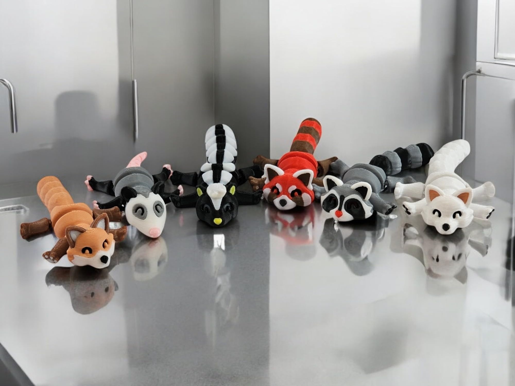 6-Piece Articulated Woodland Animal Set – 3D Printed Mini Figures with Posing Bodies (Raccoon, Fox, Skunk, Possum, Red Panda, Arctic Fox)