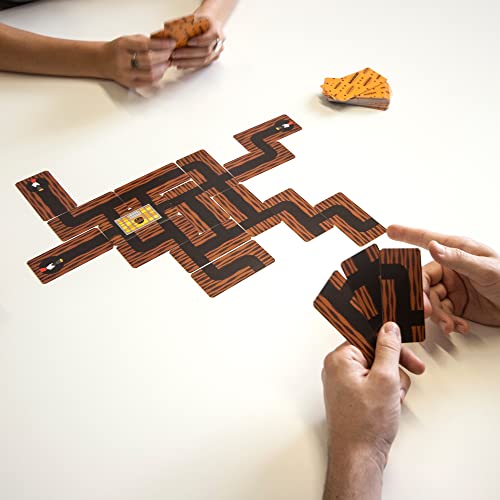 Bandido Card Game: Cooperative Tunnel Chase – Family Travel Game (Ages 6+, 1-4 Players, 15 Min)