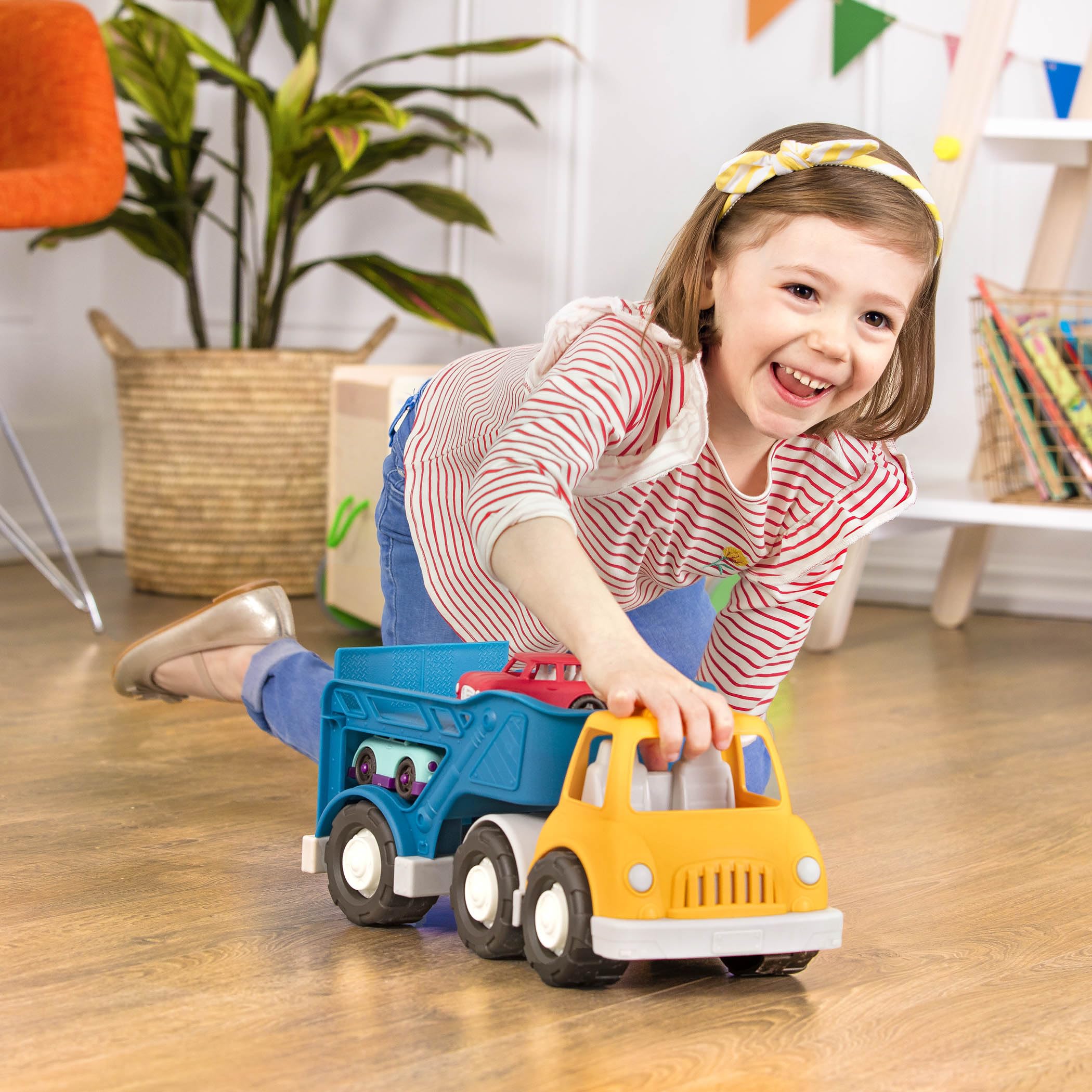 Battat Wonder Wheels Toy Carrier Truck & 2 Cars – Toddler Vehicle Playset