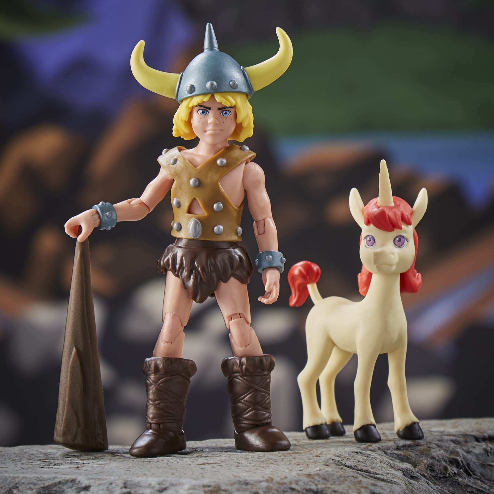 Bobby & Uni 2-Pack Action Figures – Dungeons & Dragons Cartoon Classics 6-Inch Scale with Exclusive d12 Die