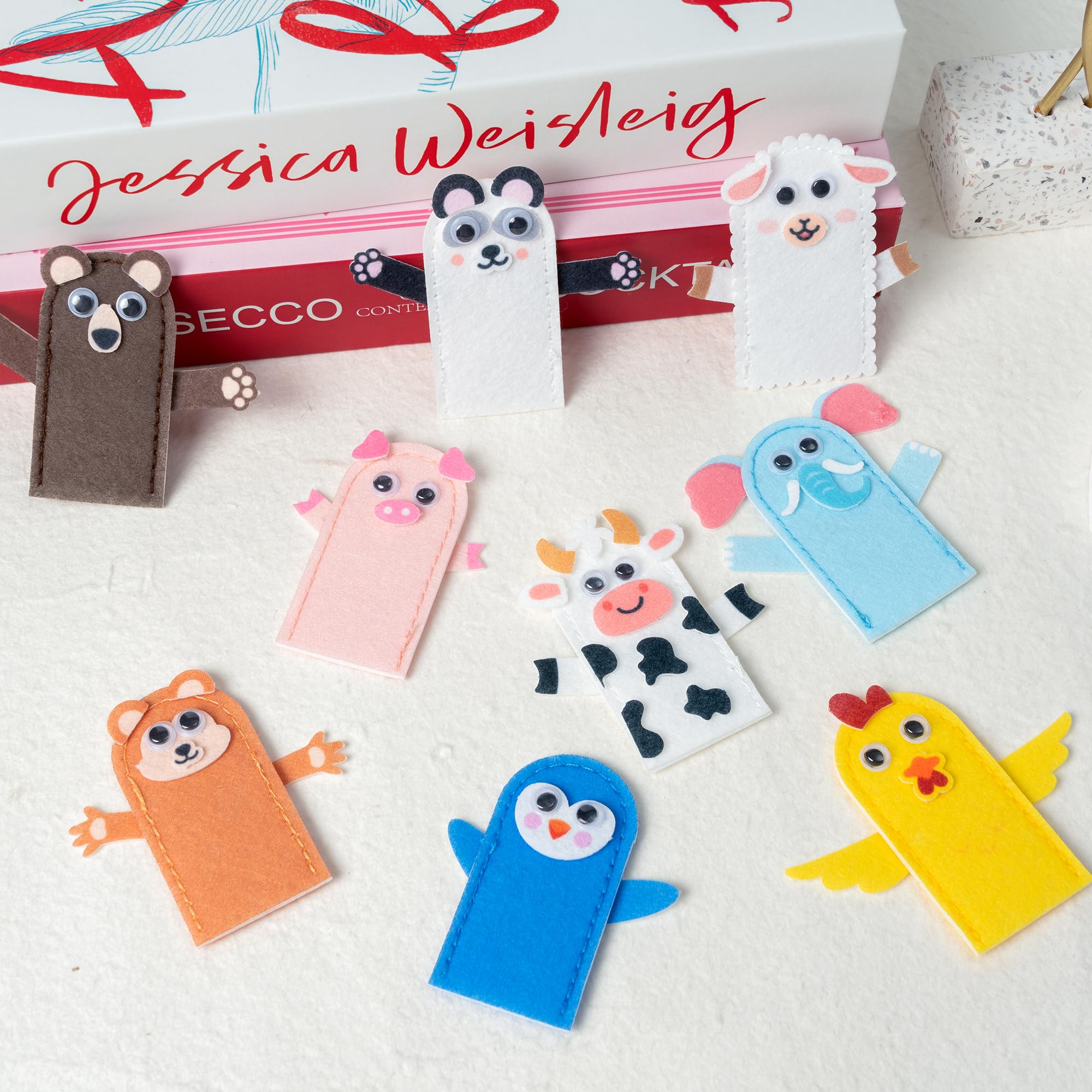 COcnny 20-Piece DIY Felt Animal Finger Puppet Craft Kit for Kids