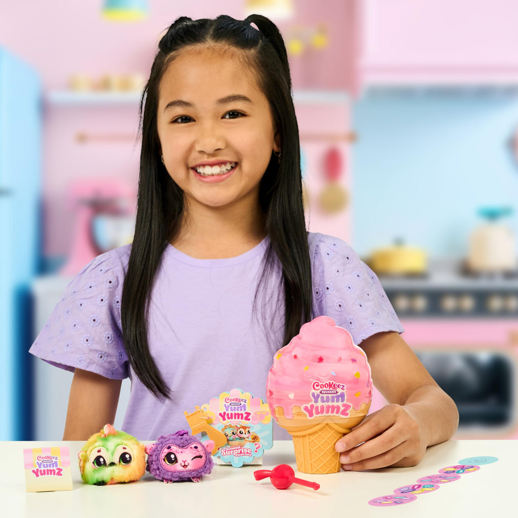 Cookeez Makery Yum Yumz Twin Pack – 2 Scented Surprise Plush Pets in a Customizable Ice Cream Cone
