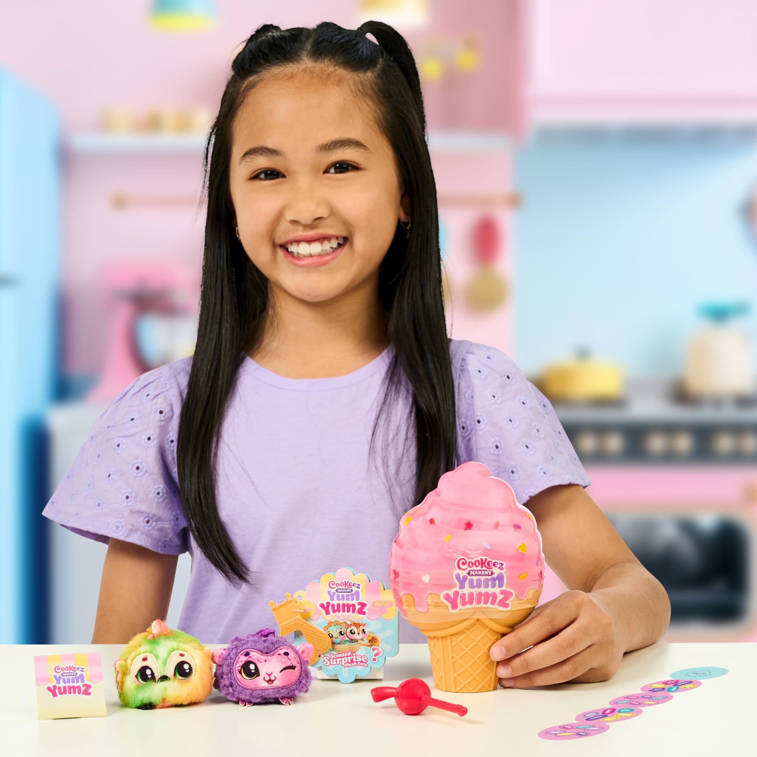 Cookeez Makery Yum Yumz Twin Pack – 2 Scented Surprise Plush Pets in a Customizable Ice Cream Cone