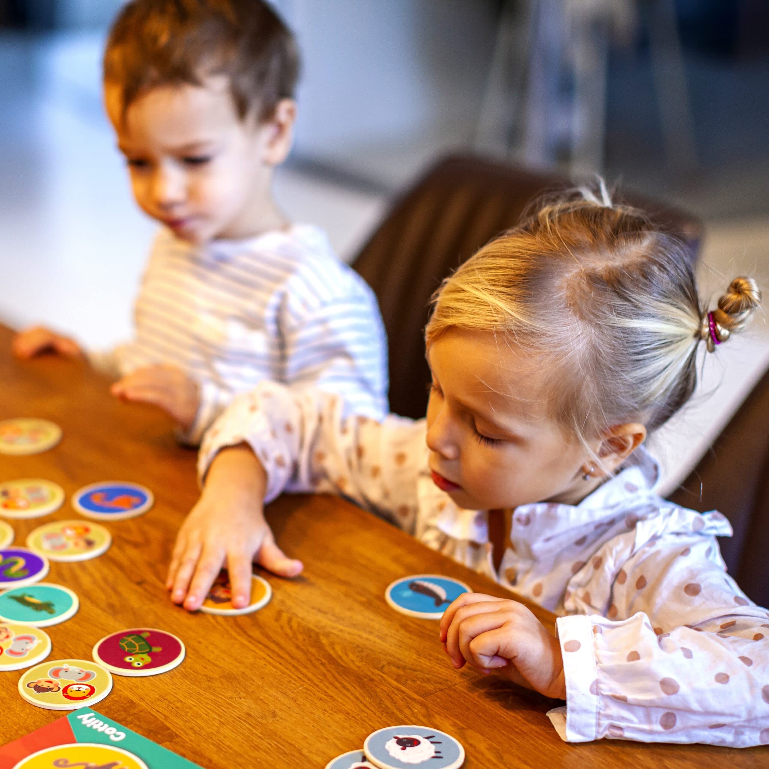 Cottify Wooden Memory Matching Game for Toddlers 2-4 Years - 16 Durable Basswood Cards with Carry Bag