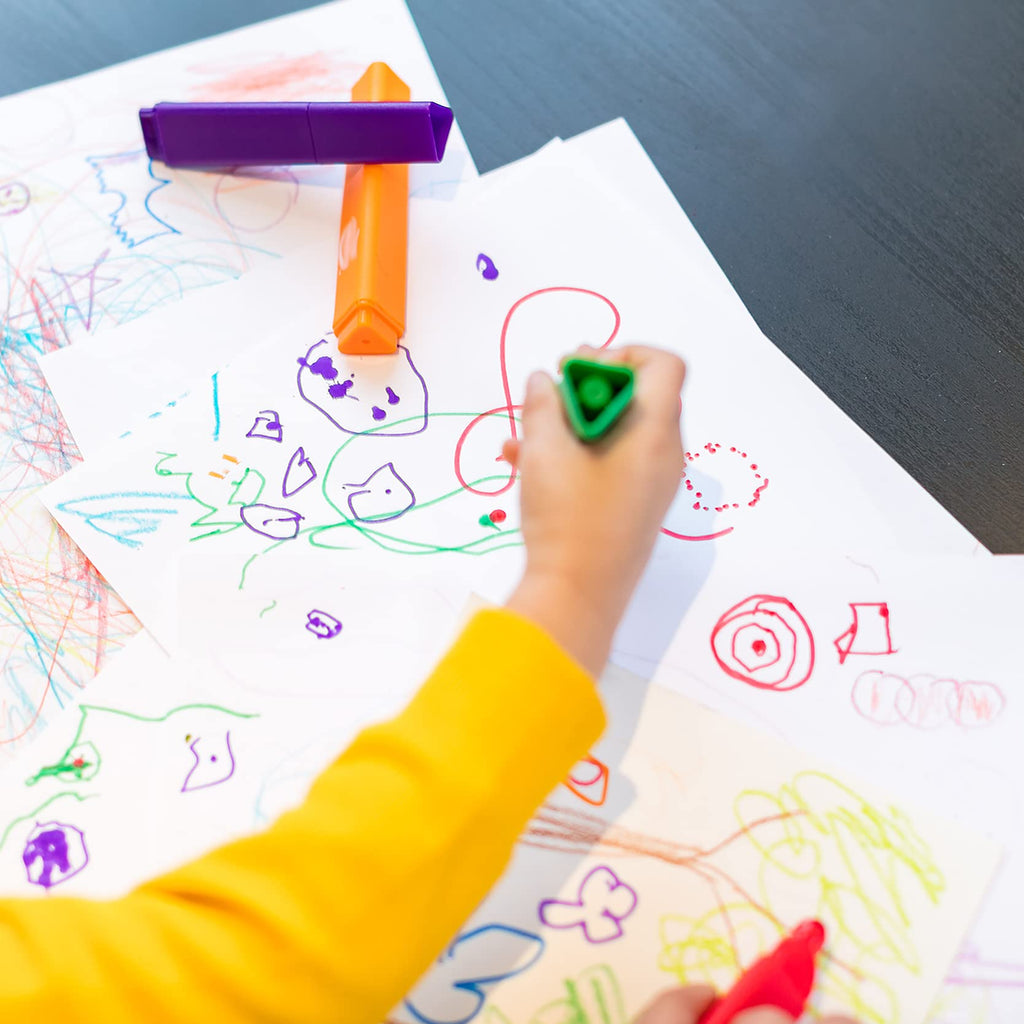 Crayola Triangle Toddler Markers (8ct) – Easy Grip Washable Art Supplies for Little Hands