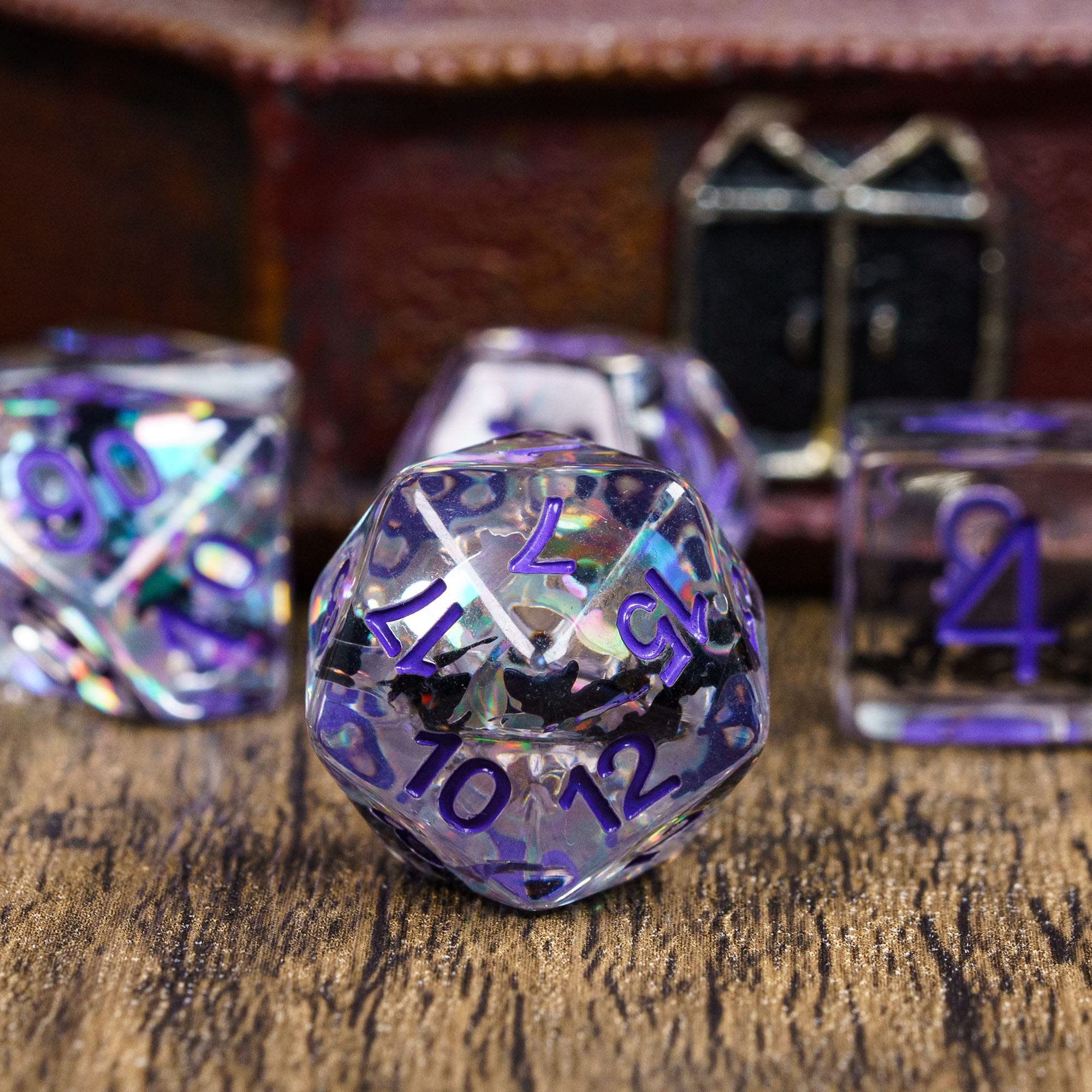 Cusdie 7-Die DND Dice Set – Transparent Resin Polyhedral Dice with Glitter Cat Inclusions (Black and White Cat, Purple Ink)