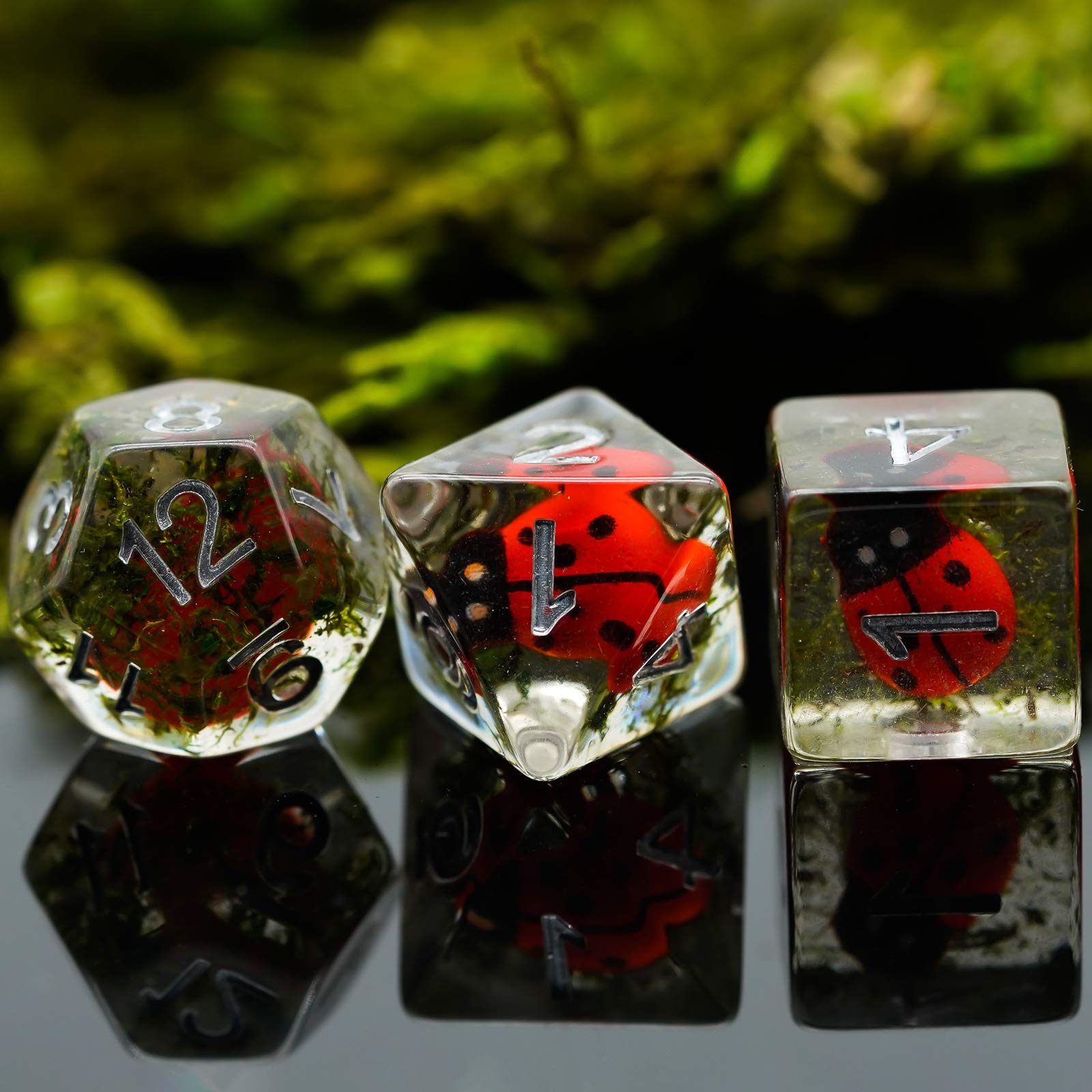 Cusdie 7-Die DND Dice Set with Ladybug Inside - Polyhedral Resin Dice for RPG