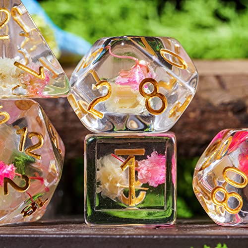 Cusdie 7-Die DND Dice Set with Real Flower Filling – Rose/White with Golden Numbers