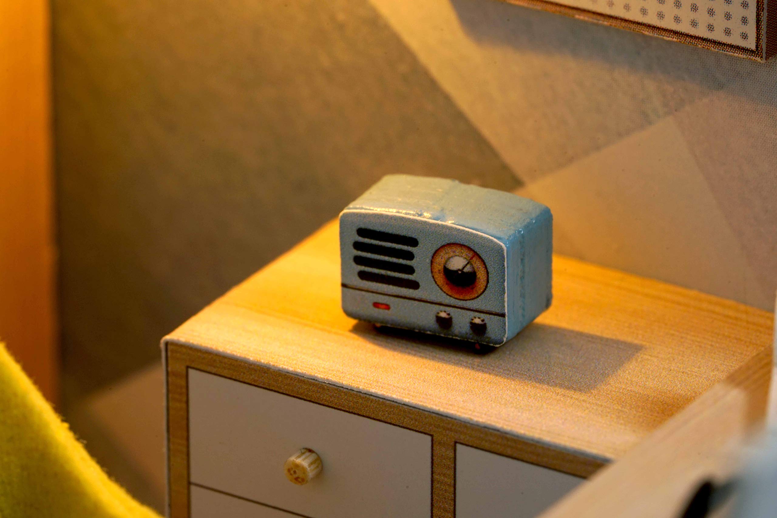 CUTEROOM QT Series DIY Miniature Wooden Dollhouse Kit - 12.7 cm with LED Light and Dust Cover