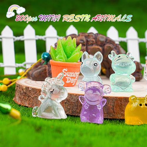Diinokiy 200-Piece Luminous Mini Resin Animals Set – Glow-in-the-Dark Fairy Garden Decor