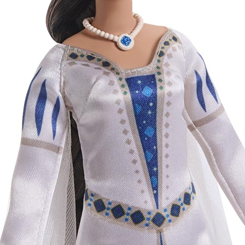 Disney Wish Queen Amaya of Rosas Fashion Doll - Posable with Removable Gown, Crown & Accessories