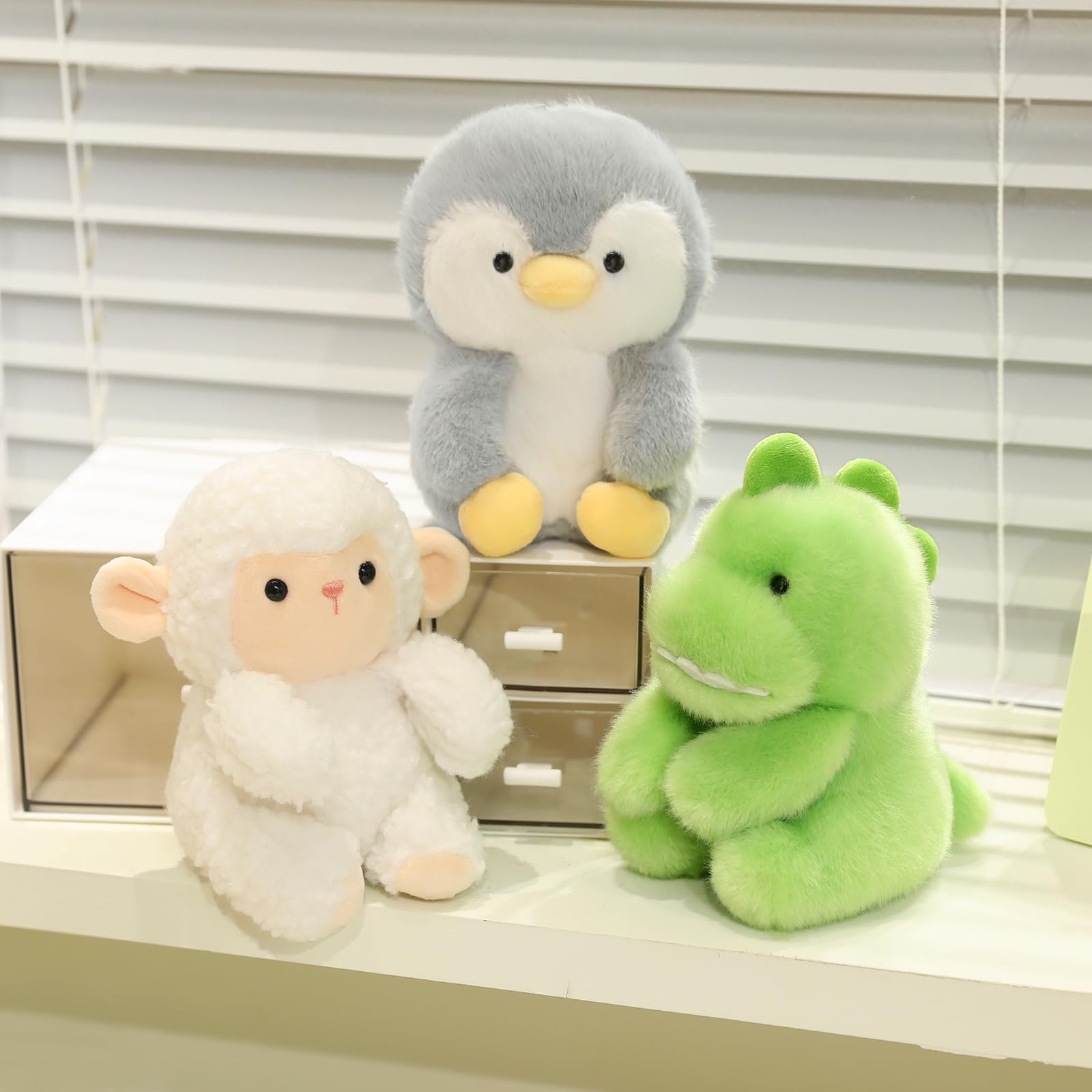 Ditucu Palm-Sized Sheep Stuffed Animal – 6 Inch Soft Lamb Plush Toy, Cute Small Plushies for Kids