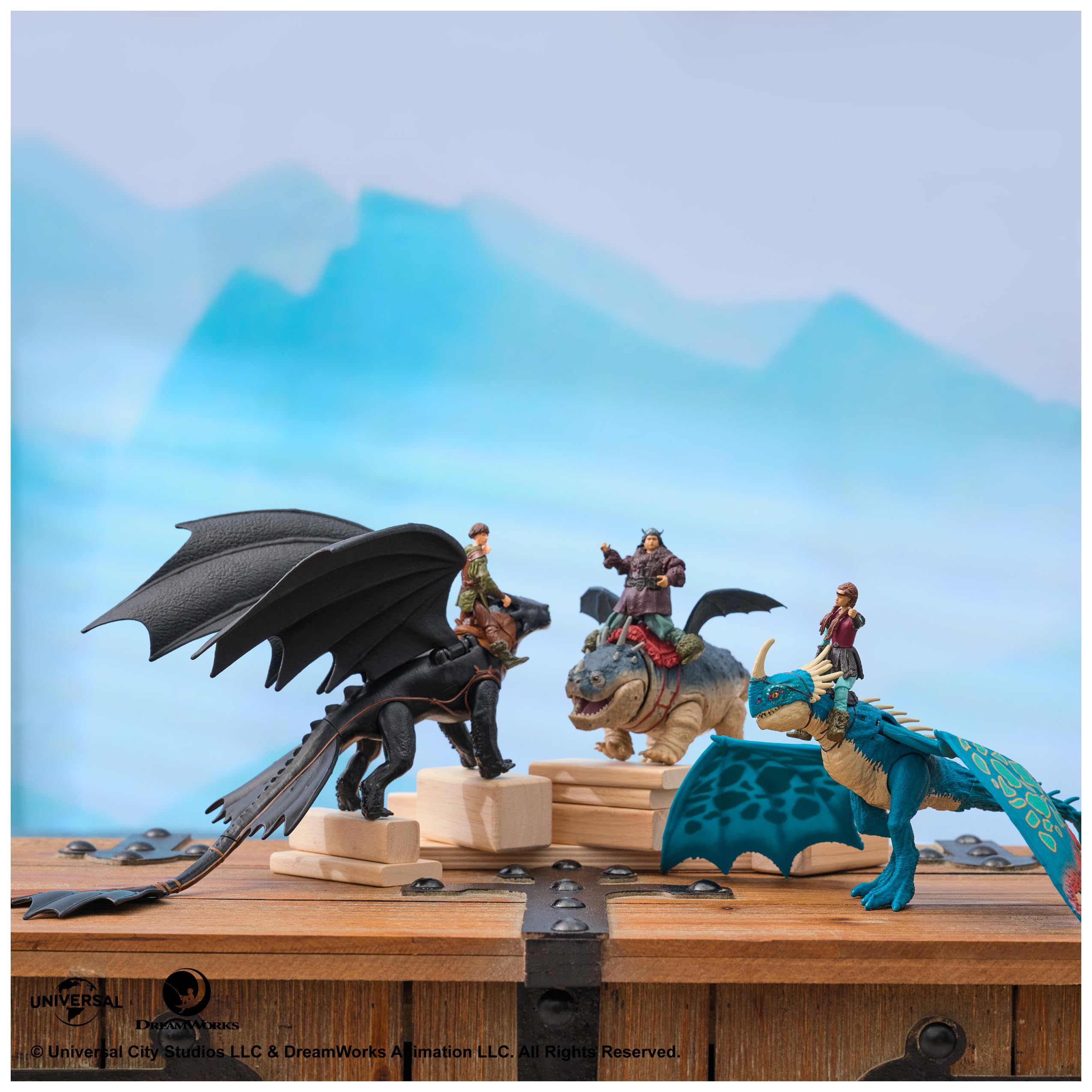 DreamWorks Dragons Toothless & Hiccup Action Figure Set – 13-Inch Dragon with Movable Wings and 3-Inch Viking