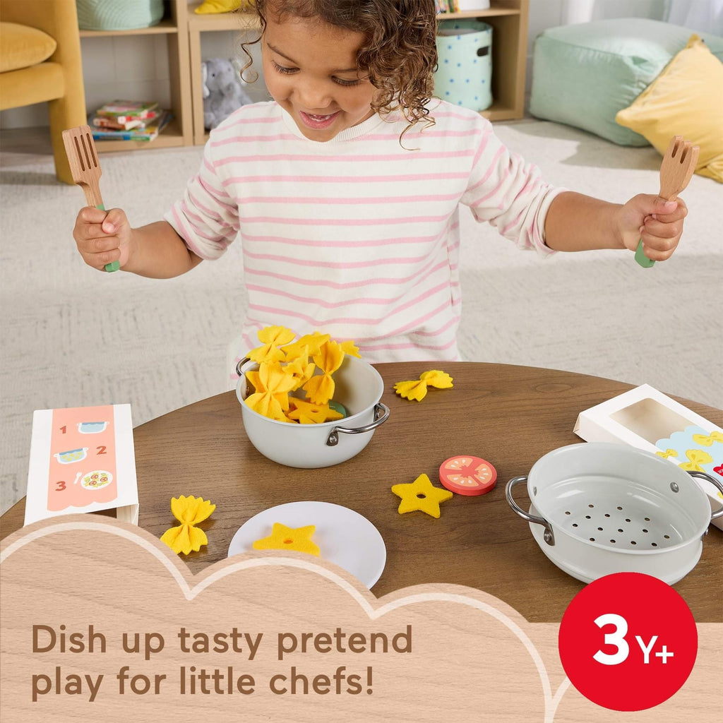 Fisher-Price Wooden Pots & Pasta Chef Set - 31 Pieces of Pretend Play Food & Kitchen Toys for Kids 3+