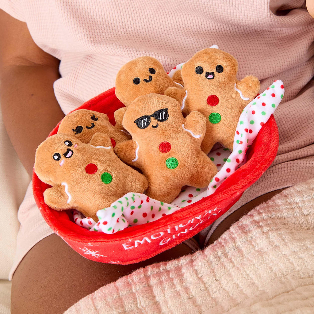 Five Gingerbread Plush Toys with Individual Personalities and Soft Carrier Basket by Relatable