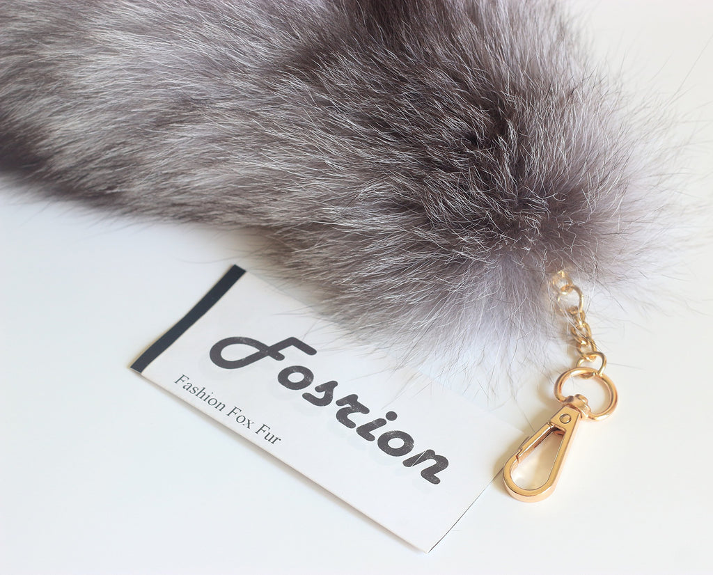 Fosrion Genuine Silver Fox Tail Keychain – Sky Grey Fur, 16 Inch, Zinc Alloy Clip for Bags & Cosplay