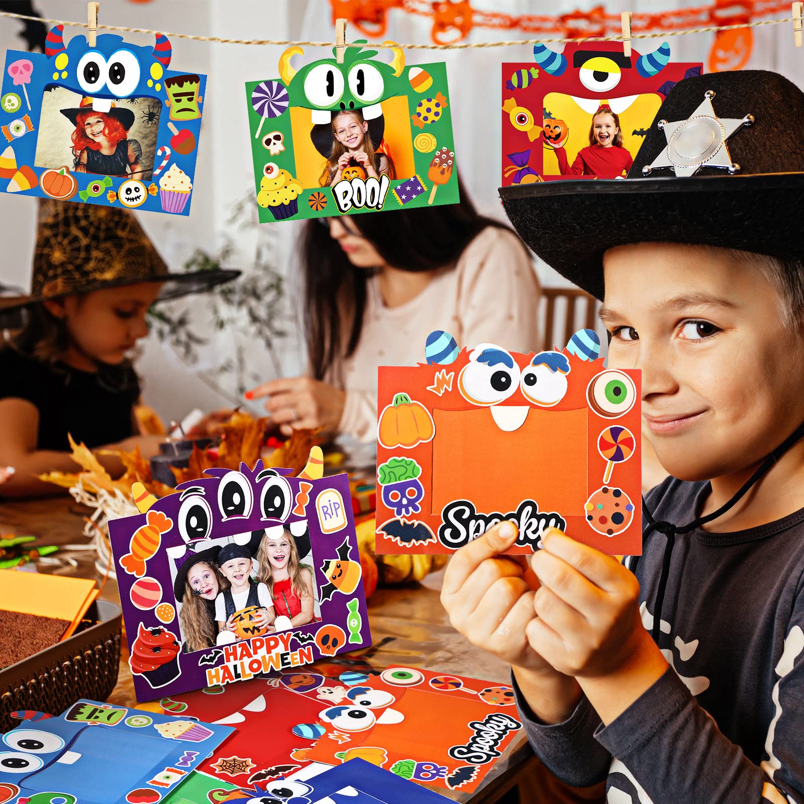 Funrous 24-Pack Halloween Paper Picture Frame Craft Kit with Stickers – DIY Cartoon Photo Frames for Party Decor