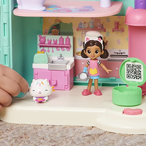 Gabby's Dollhouse Lunch and Munch Kitchen Set - Pretend Play Cooking Set with Action Figure and Surprise Accessory