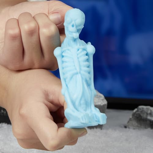 Ghostbusters Fright Features Phoebe Spengler Action Figure with Stretchy Bonesy Ghost and Proton Pack