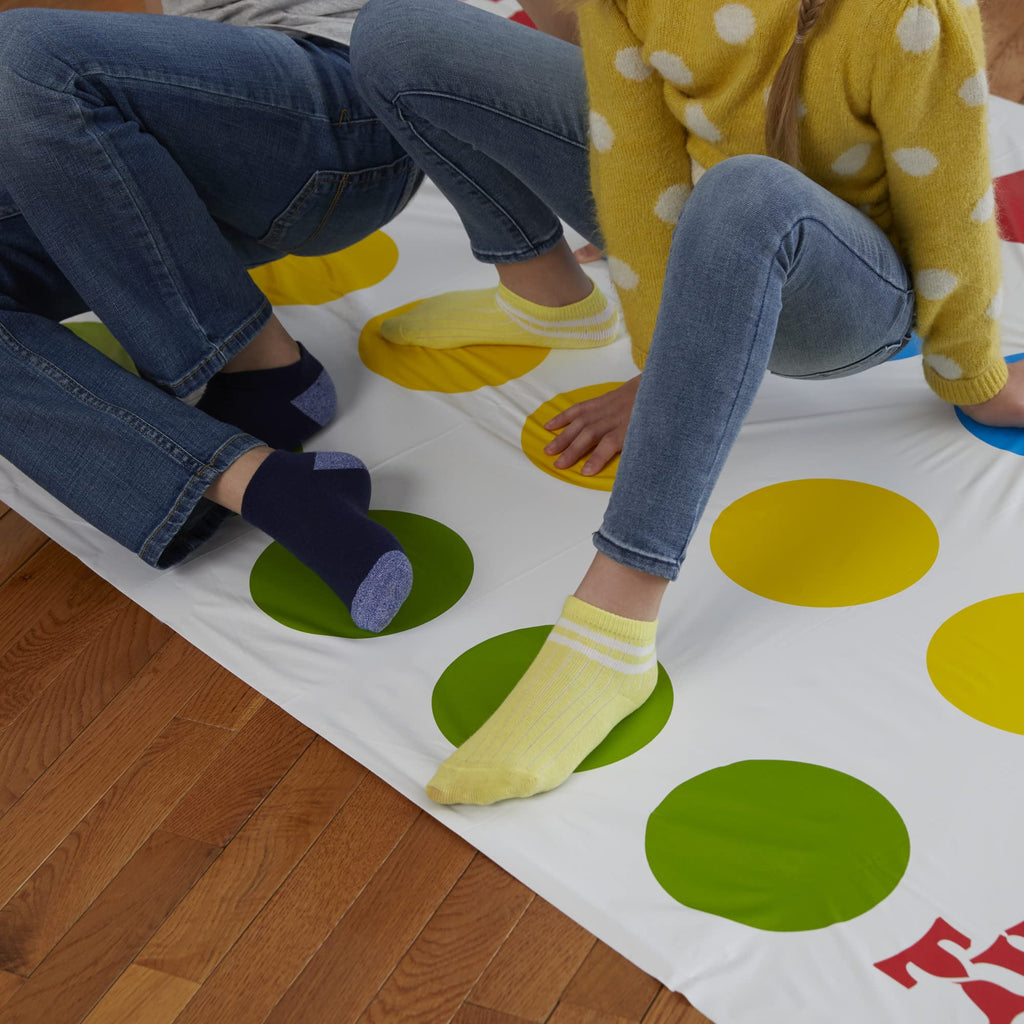 Hasbro Twister Party Game - Classic Family Board Game for 2-4 Players, Ages 6+