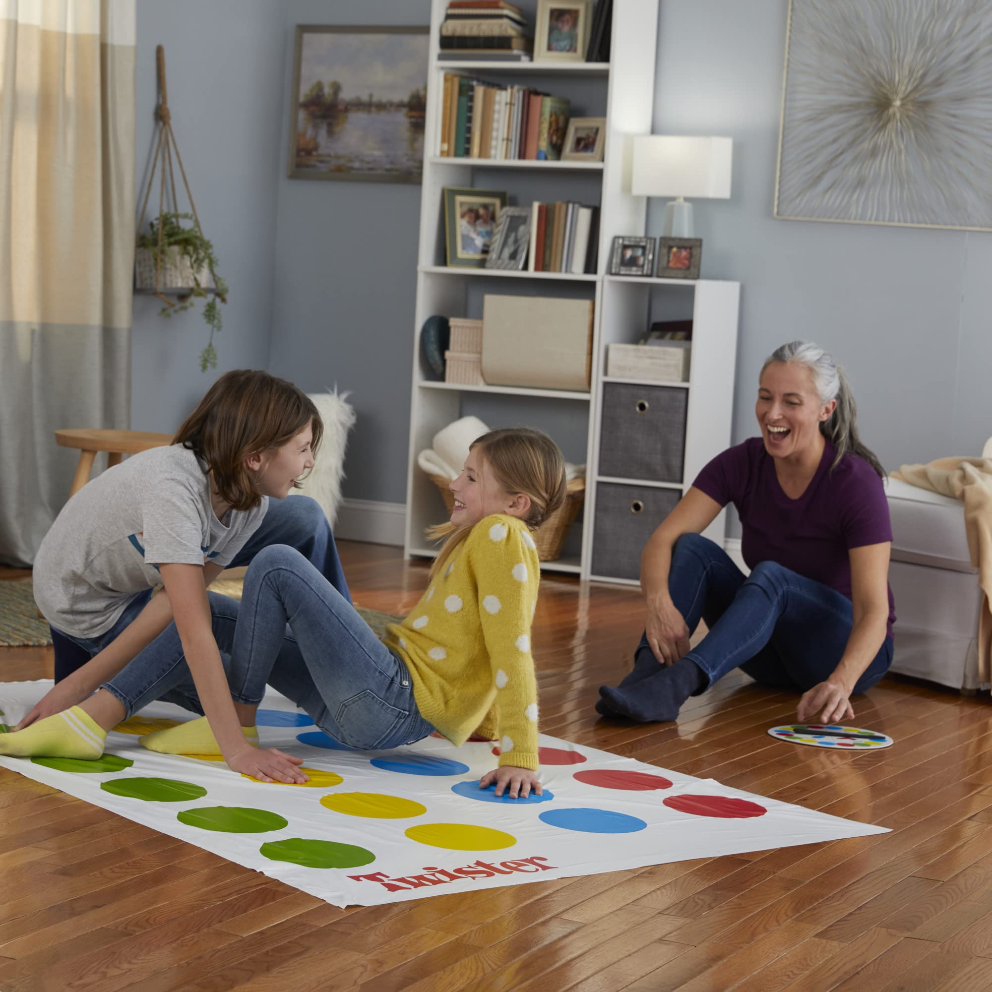 Hasbro Twister Party Game - Classic Family Board Game for 2-4 Players, Ages 6+