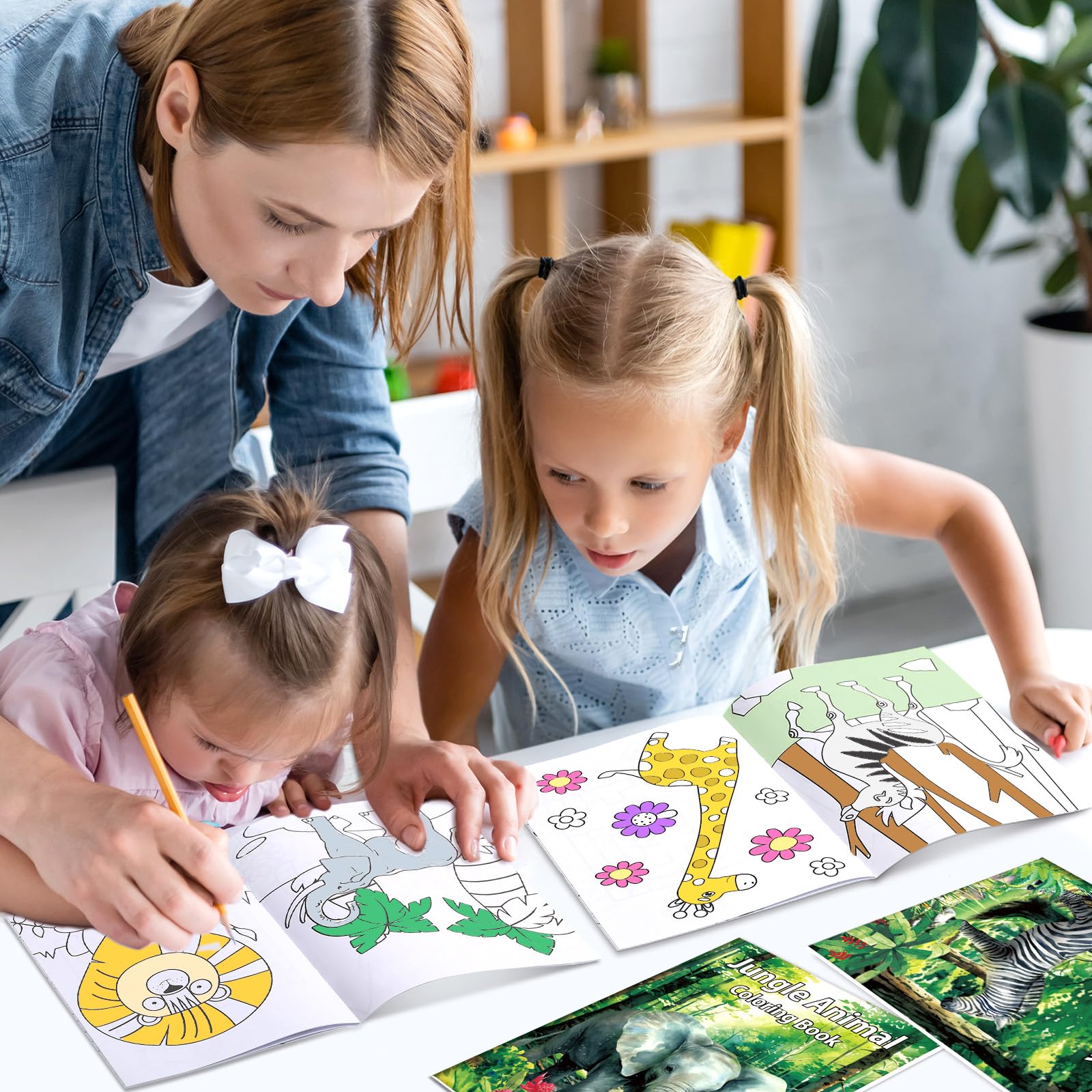 Honoson 24-Pack Animal Coloring Books for Kids Ages 4-8 - Safari Jungle Party Favors, Mini DIY Drawing Pages for Classroom Activities and Birthday Goodie Bags (Realistic Style)