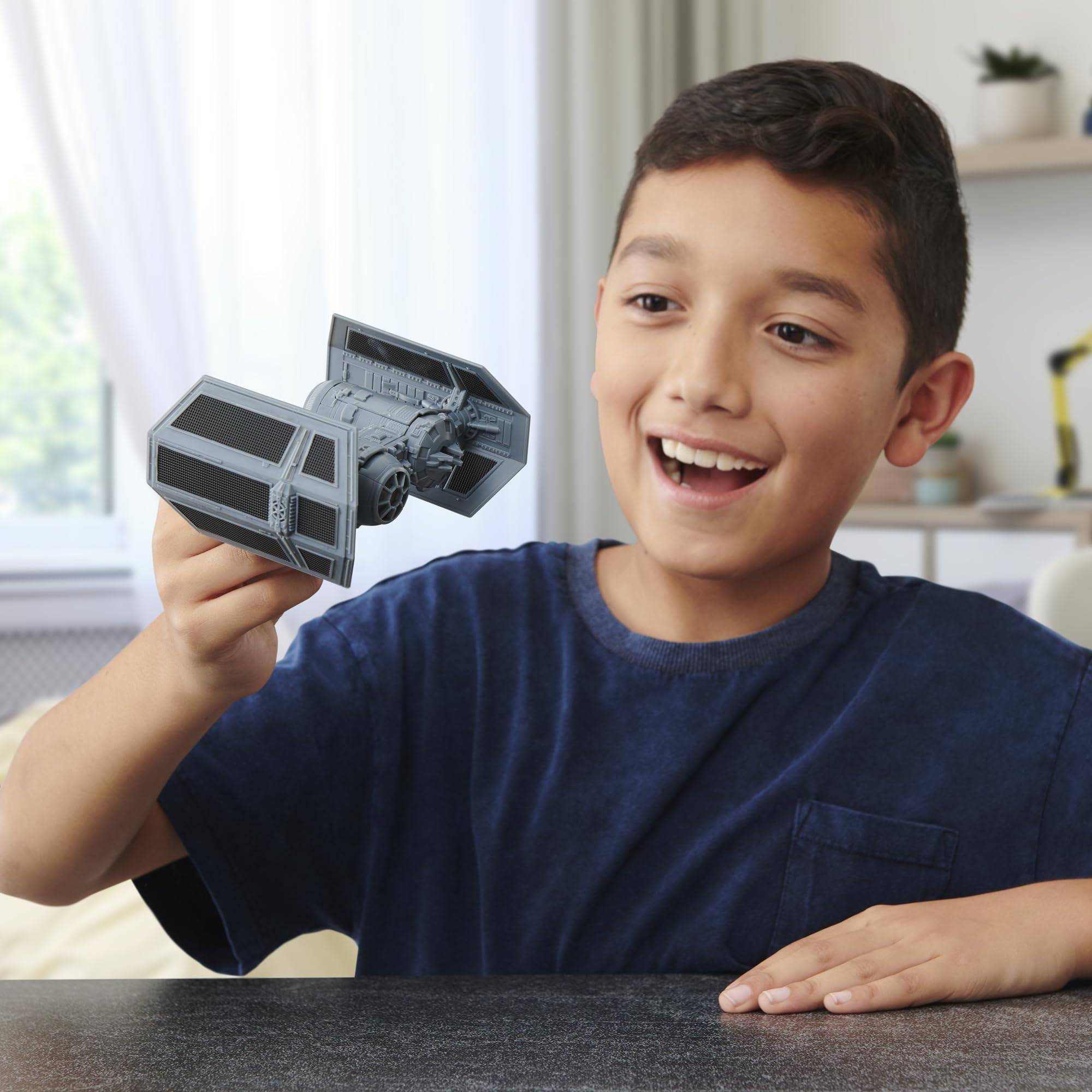 Jazwares Star Wars Micro Galaxy Squadron TIE Bomber – 5-Inch Vehicle with Opening Cockpit and Bomb Bay