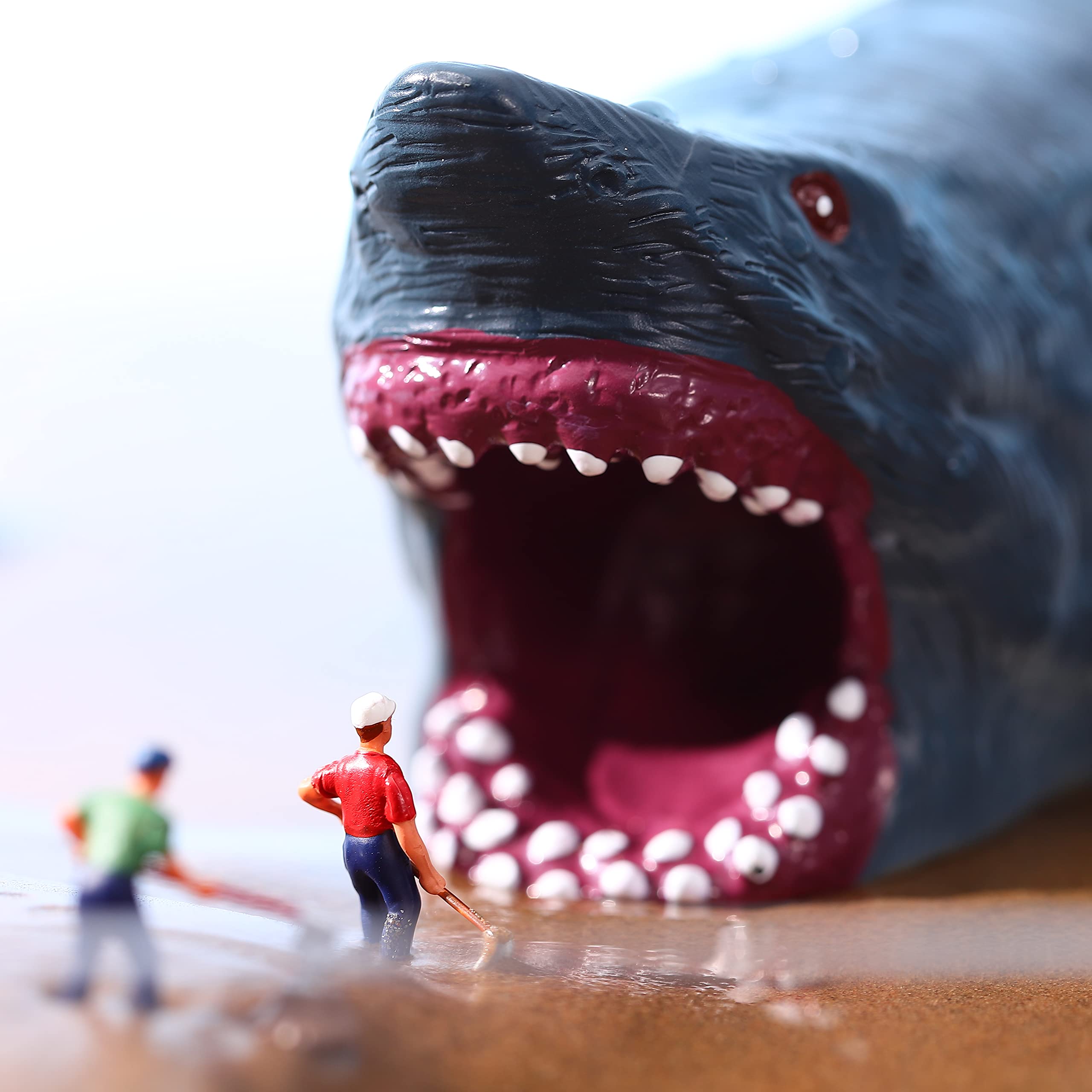 JOKFEICE Megalodon Whale Figure - 10-Inch Hand-Painted Shark Toy, Realistic ABS Plastic Sea Creature for Kids Educational Play and Room Decor