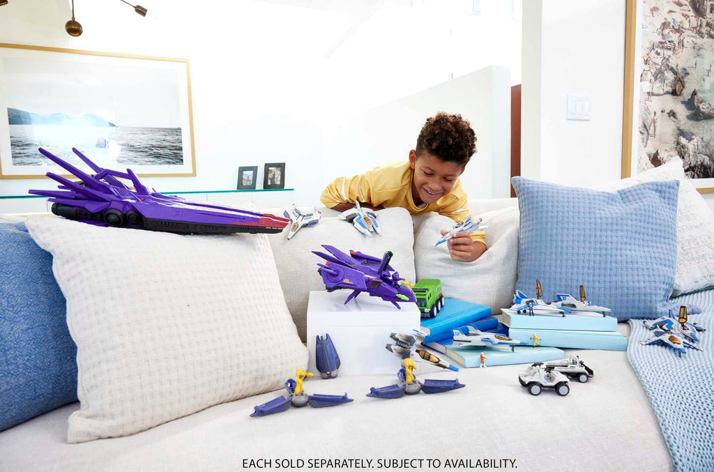 Lightyear Hyperspeed Series Vehicle & Figure Pack - 2 Trucks & 3 Characters by Mattel