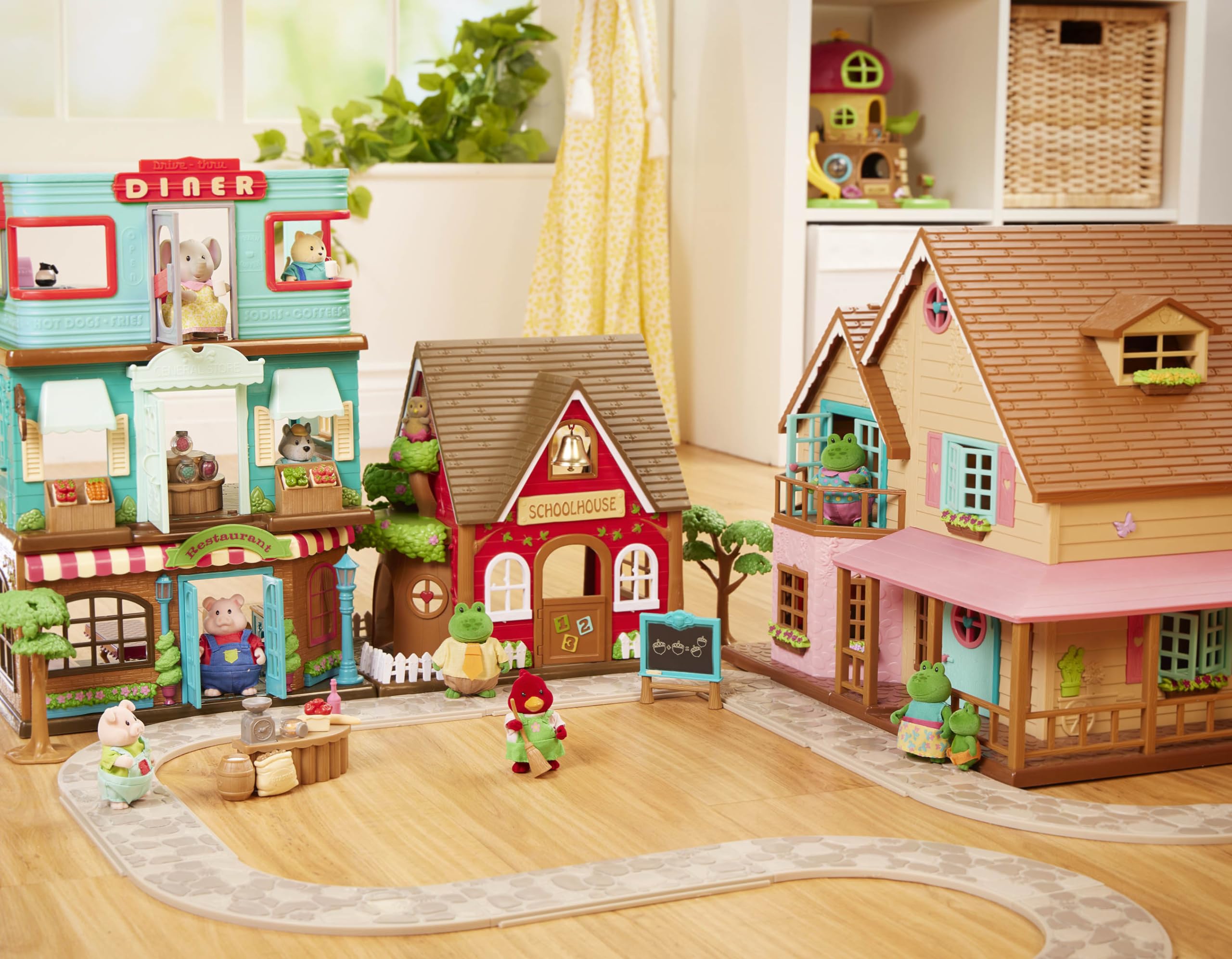 Li'l Woodzeez Friendz Club Farm Set – 4 Posable Farm Animal Figures for Kids 3+