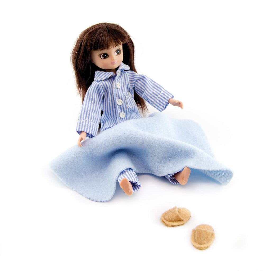 Lottie Pyjama Party Outfit Set for 7-Inch Dolls – Striped Pajamas, Slippers, and Blanket