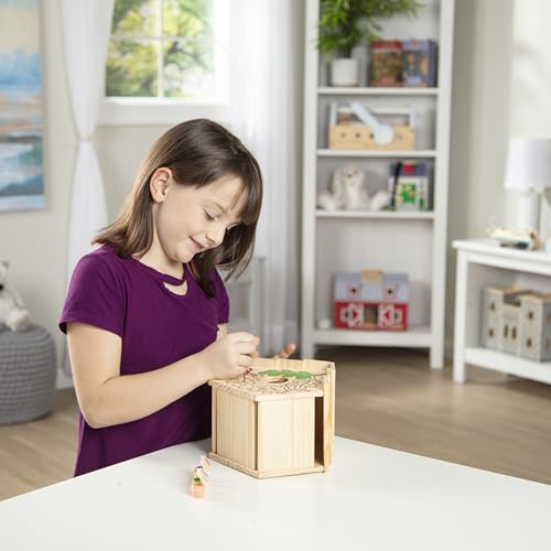 Melissa & Doug Created by Me! Birdhouse Kit – Build and Paint a Wooden Bird House for Kids Ages 4-7