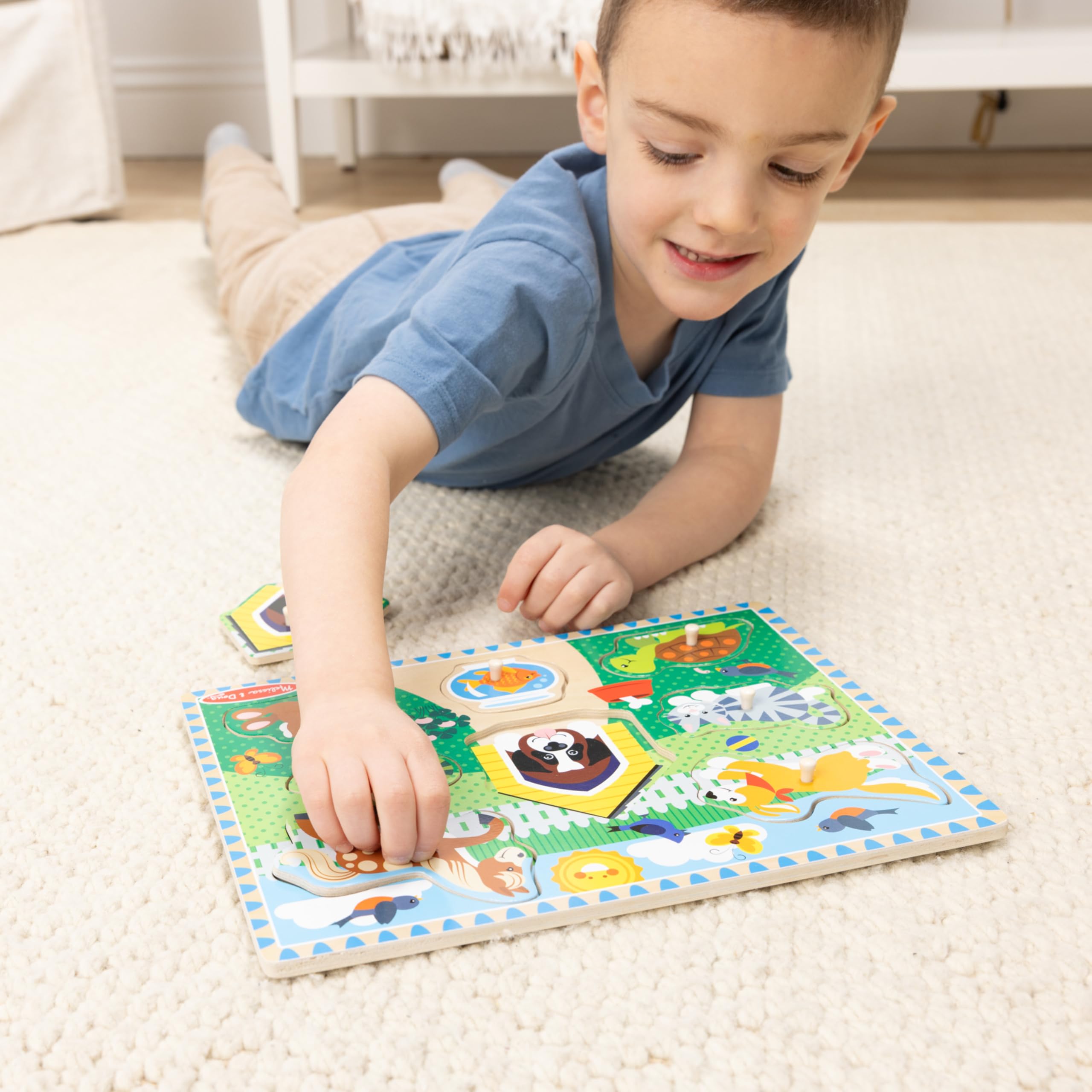 Melissa & Doug Pets Wooden Peg Puzzle – 8 Pieces for Toddlers Ages 2-4