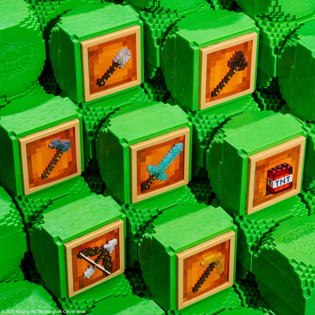 MGA Miniverse Make It Mini Minecraft: Build & Display Mini Replicas (12 Surprises)
