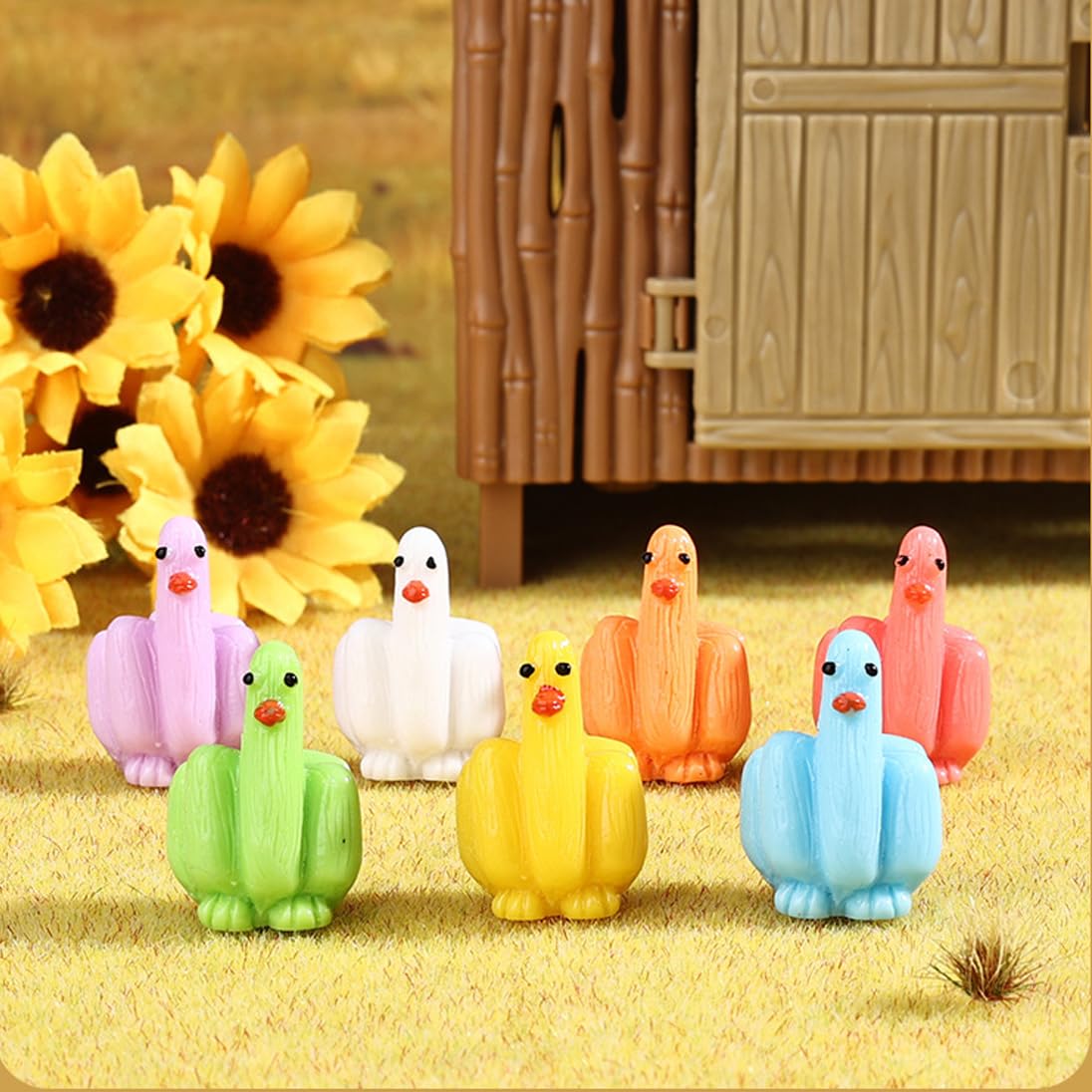 Mini Resin Ducks (35-Pack) – Funny Finger-Designed Tiny Ducks for Hiding Prank, Car Decor, Dollhouse