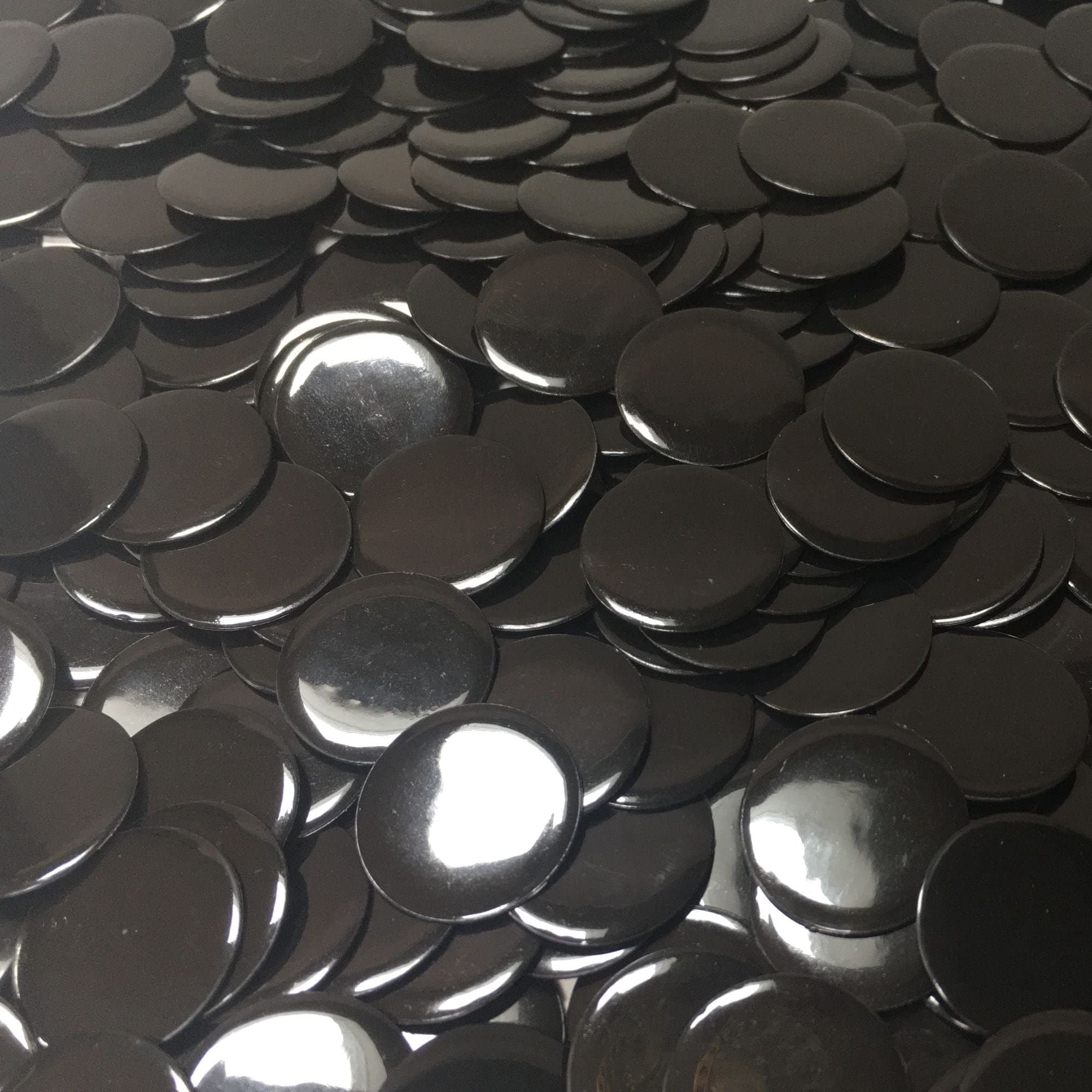 MR CHIPS 1000 Count Black Plastic Bingo Chips 3/4 Inch – Durable Counting Markers for Games and Classroom