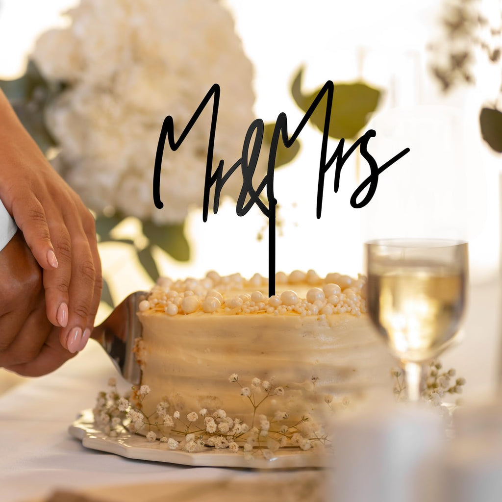 Mr & Mrs Black Wedding Cake Topper (Design 02) – Mirror Acrylic, 6 inches