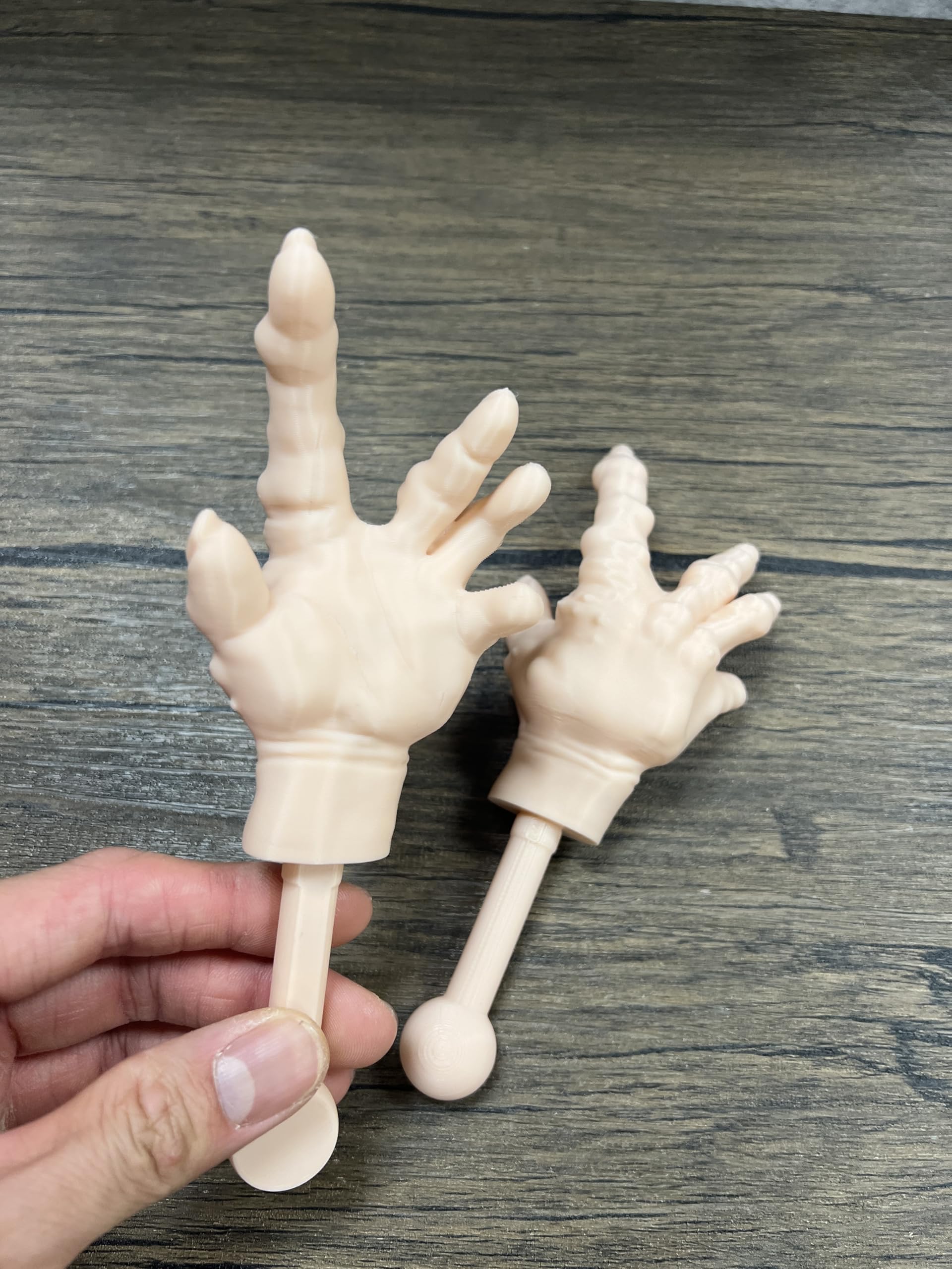 Munnygrubbers Tiny Hands with Sticks – Creepy Hand Puppet for Halloween Pranks & Social Media