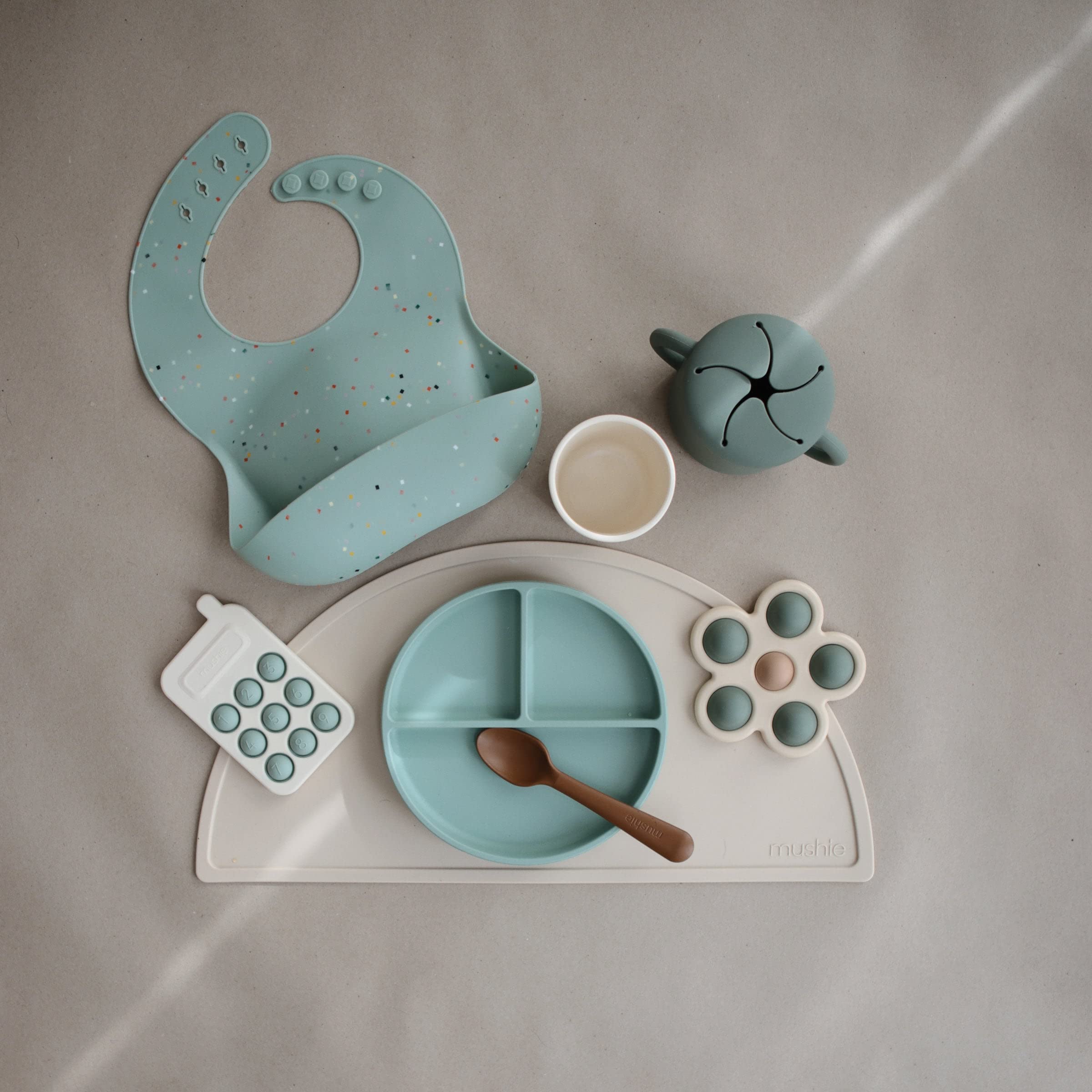 mushie Phone Press Toy (Cambridge Blue) - Baby Sensory Fidget Toy