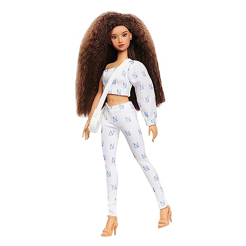 Naturalistas Kelsey 11.5-Inch Fashion Doll with 4B Textured Hair, Light Brown Skin, and Poseable Body