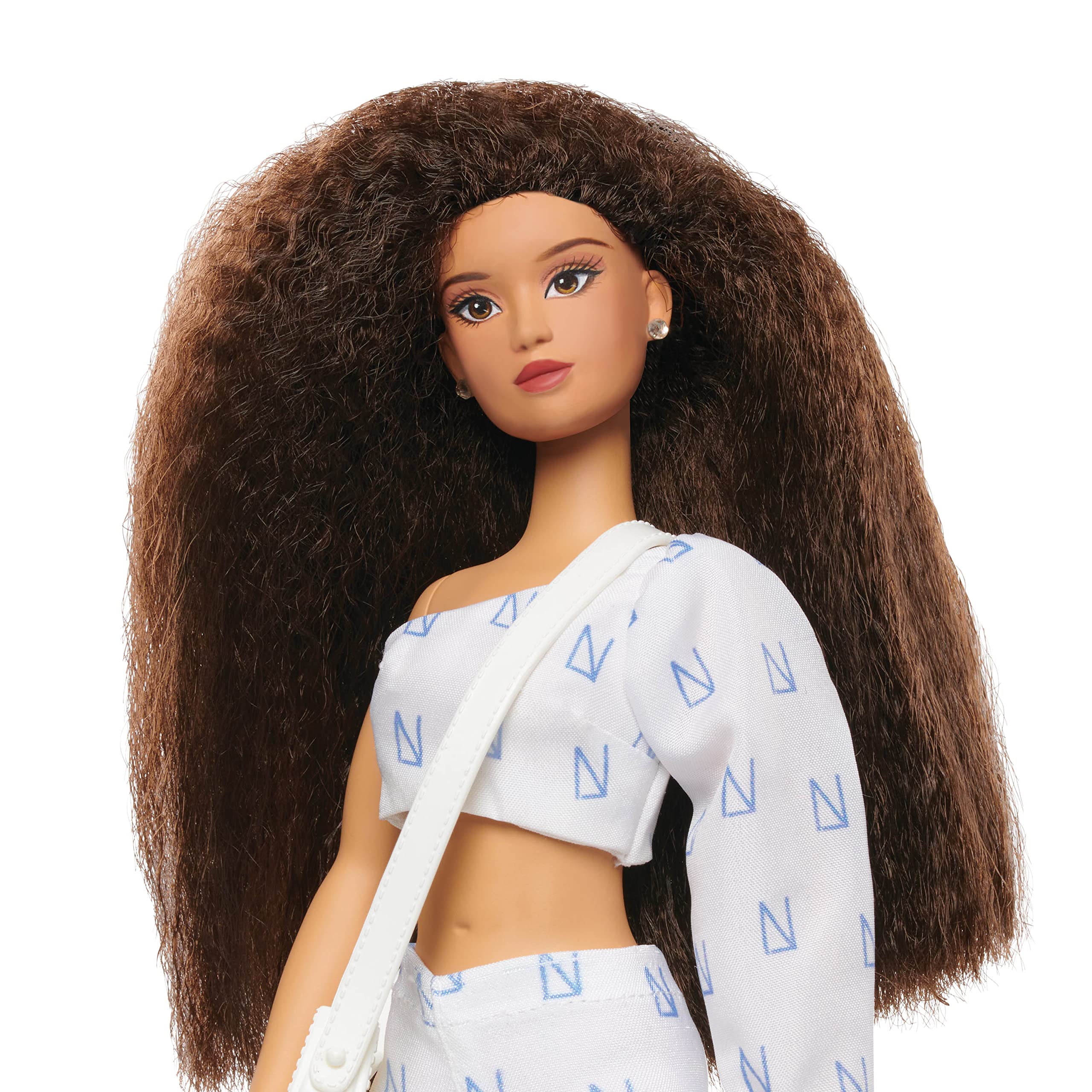 Naturalistas Kelsey 11.5-Inch Fashion Doll with 4B Textured Hair, Light Brown Skin, and Poseable Body
